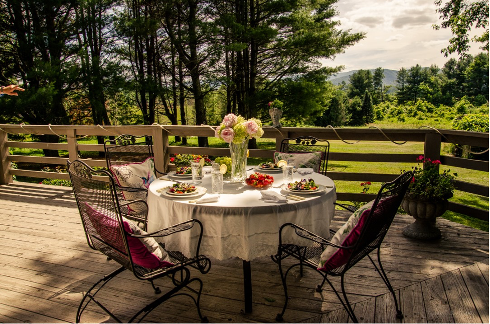 Laughing Duck Alfresco